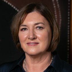 Professor Elizabeth Elliott